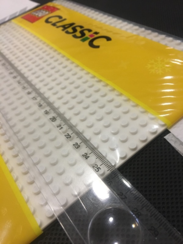 LEGO Classic Beyaz Zemin (11010)