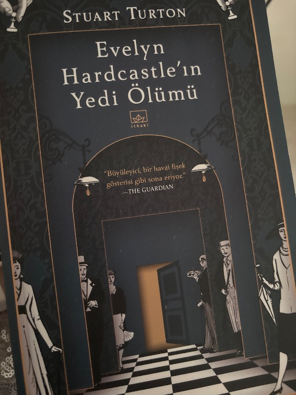 İthaki Yayınları Evelyn Hardcastle’ın Yedi Ölümü - Stuart Turton