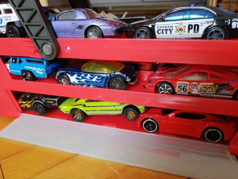 Hot Wheels Mega Tır Kırmızı/Turuncu
