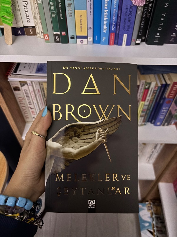 Melekler ve Şeytanlar - Dan Brown (Yeni Kapak)