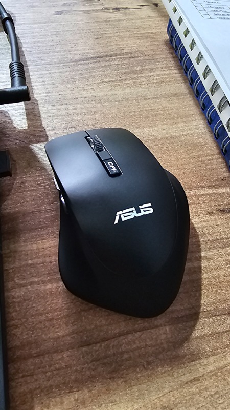 Asus WT425 Kablosuz Optik Sessiz Tıklama Özellikli Siyah Mouse