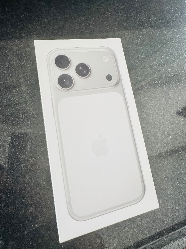 Apple iPhone 17 Pro 1 Tb Gümüş
