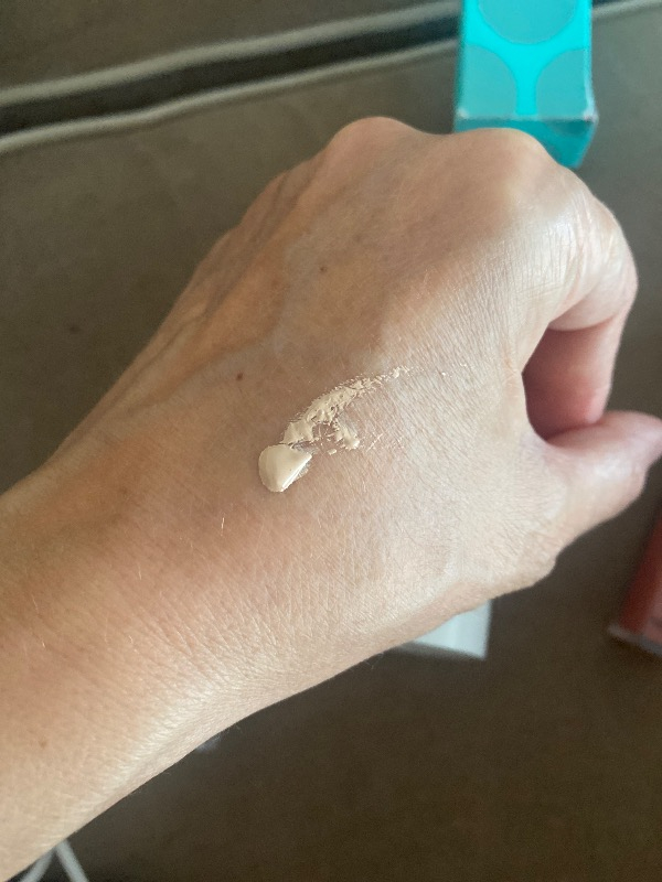 NYX Professional Makeup Bare With Me Kapatıcı Serum 2.5 Medium Vanilla Concealer