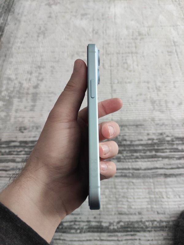 iPhone 15 256 GB Mavi