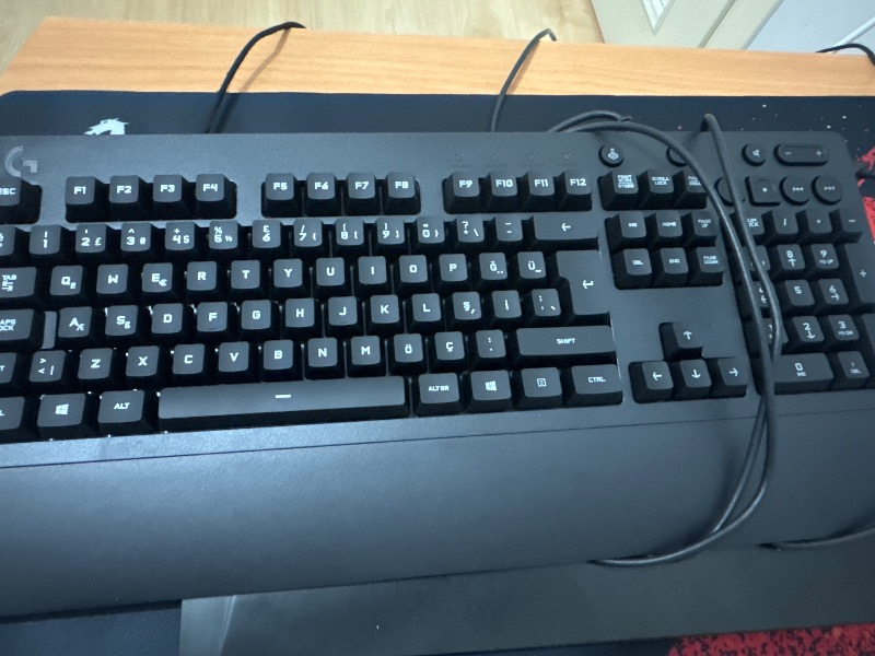 Logitech 920-008094 G213 Prodigy RGB Oyuncu Klavyesi