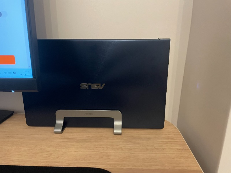 Ugreen Alüminyum Notebook Macbook Dikey Masaüstü Standı