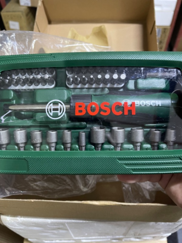 BOSCH 46 PARÇA CIRCIRLI TORNAVİDA BITS UÇ LOKMA VİDALAMA  SETİ.