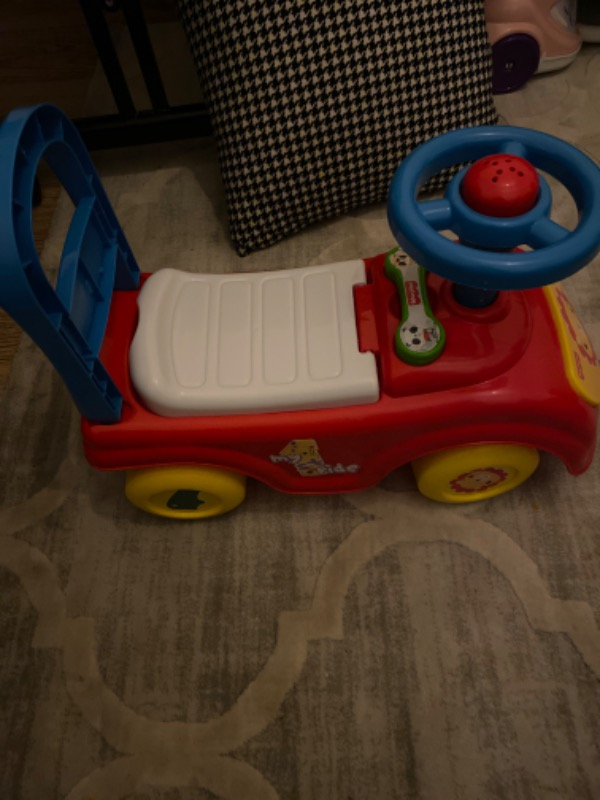 Fisher-Price İlk Arabam