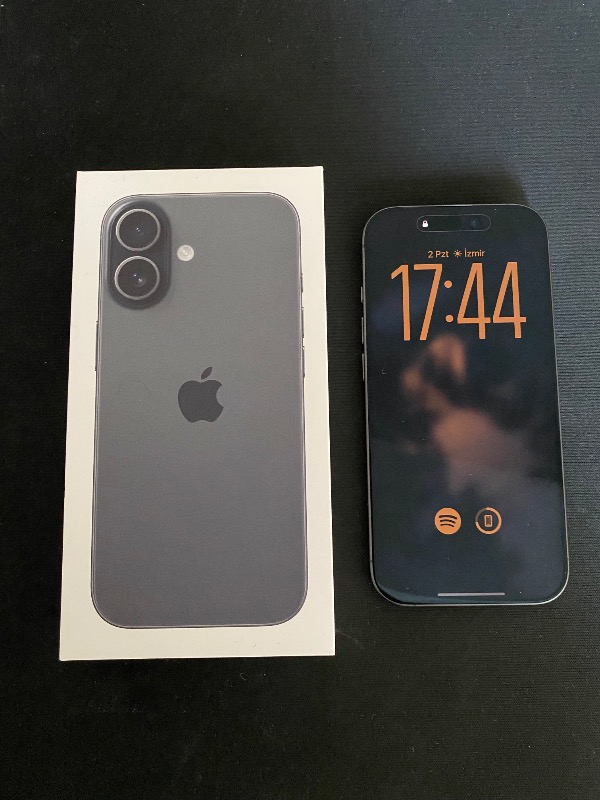 Apple iPhone 17 256 GB Siyah
