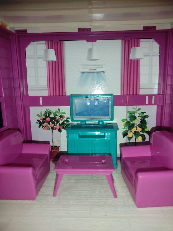 Lola’nın Tatil Evi