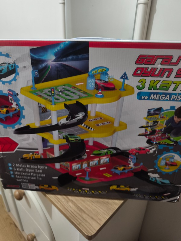 Dede 3 Katlı Garaj Oyun Seti Ve Mega Pisti 03068