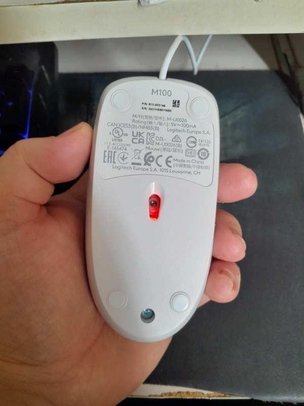 Logitech M100 Beyaz Kablolu Mouse - 910-006764