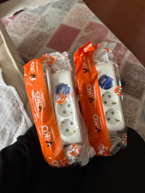 Viko 2 Metre Kablolu Topraklı Çocuk Korumalı Üçlü Priz