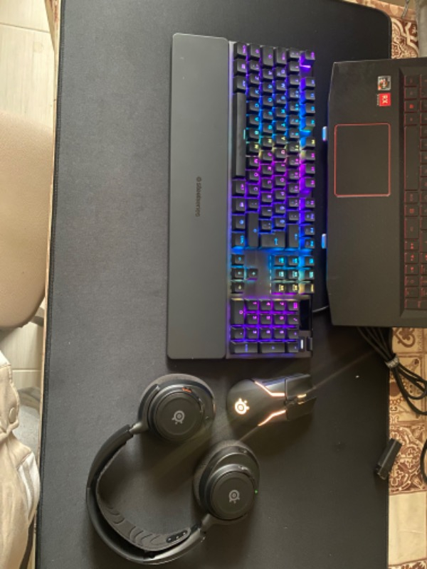 SteelSeries Apex 5 Hibrit Mekanik Gaming Klavye