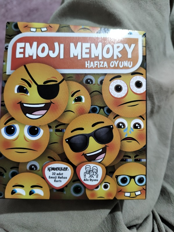 Tes Emoji Memory Eşleştirme Oyunu
