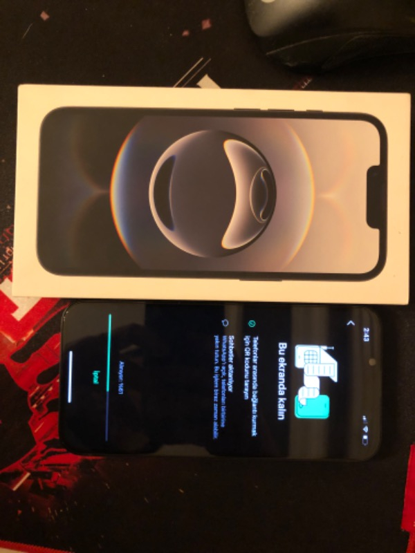 iPhone 16e 256GB Siyah