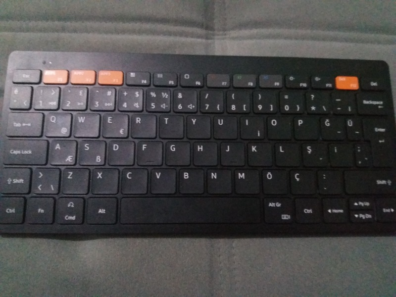 Samsung Smart Keyboard Trio 500
