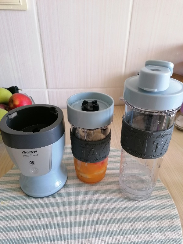 Arzum AR1032 Shake’N Take Kişisel Blender - Kırmızı