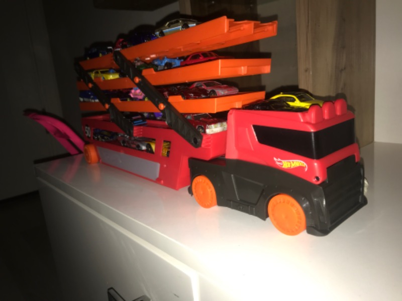 Hot Wheels Mega Mega Tır Turuncu, 50 Araç Kapasiteli, Rampalı GHR48
