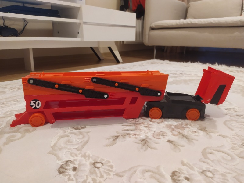 Hot Wheels Mega Mega Tır Turuncu, 50 Araç Kapasiteli, Rampalı Ghr48