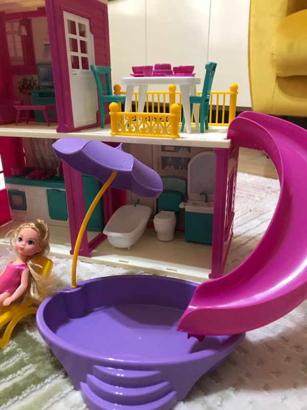 Lola’nın Tatil Evi