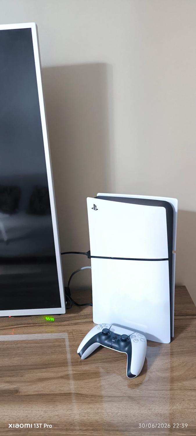 Sony Playstation 5 Slim Digital 825 GB (İthalatçı Garantili )