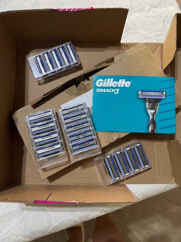 Gillette Mach3 18'li Yedek Tıraş Bıçağı Karton Paket
