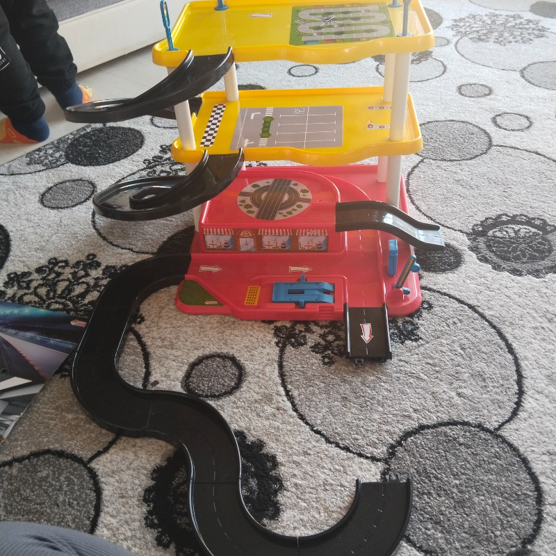 Dede 3 Katlı Garaj Oyun Seti Ve Mega Pisti 03068