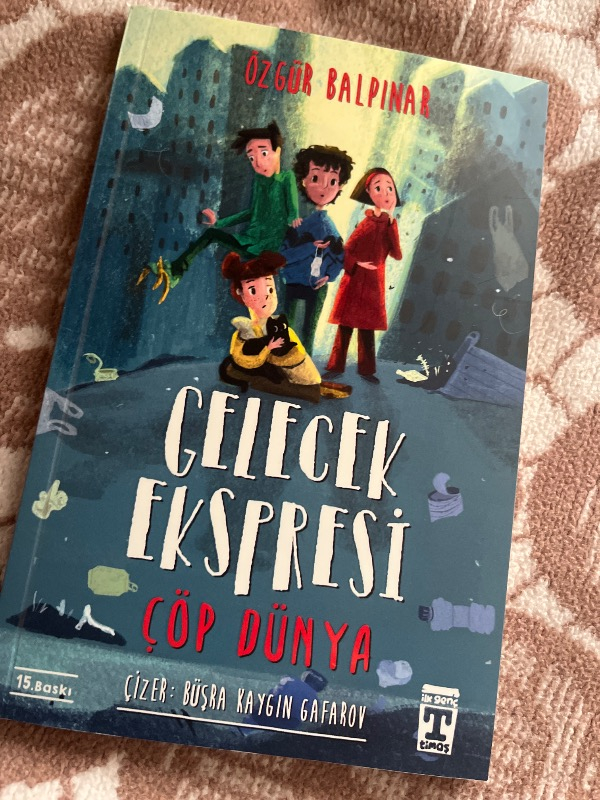 İlk Genç Timaş Gelecek Ekspresi - Çöp Dünya