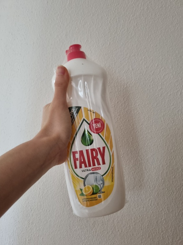 Fairy 650 ml Sıvı Bulaşık Deterjanı Limon