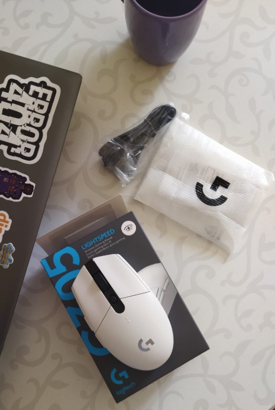 Logitech G G305 LIGHTSPEED 12.000 DPI Kablosuz Oyuncu Mouse - Beyaz