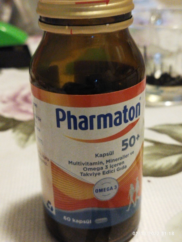 Pharmaton 50 Plus 60 Kapsül - Omega 3, Multivitamin ve Mineraller