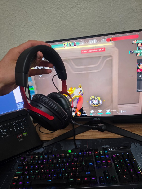 HyperX Cloud III S Kırmızı Siyah Kablosuz Oyuncu Kulaklığı A59Z0AA