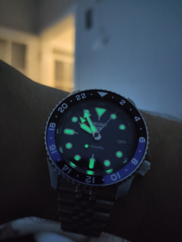 Seiko 5 Sports Otomatik GMT SSK003K1 Erkek Kol Saati
