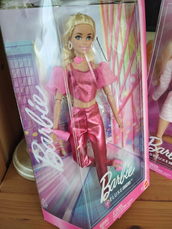 Barbie Deluxe Style Stil Ikonu Bebek JFP40