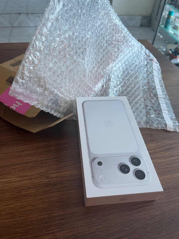 Apple iPhone 17 Pro Max 256 GB Gümüş
