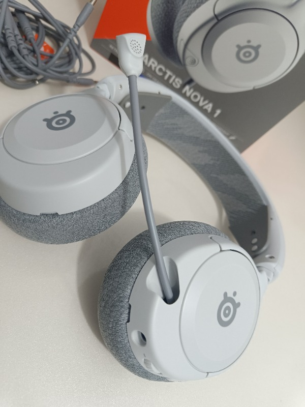Steelseries Arctis Nova 1 Multi-System Oyun Kulaklığı - Beyaz