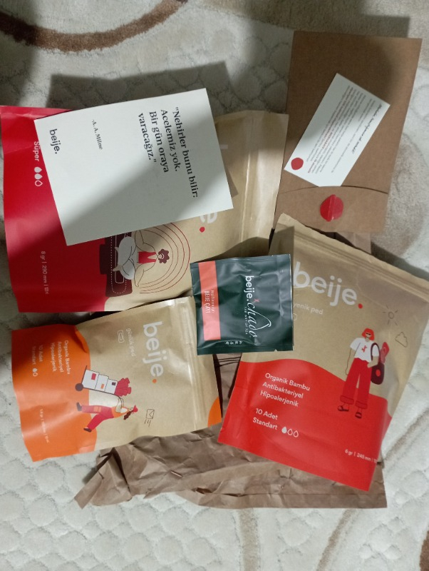 Beije Hafif Regl Paketi (10 Standart Ped, 10 Süper Ped, 10 Standart Günlük Ped)