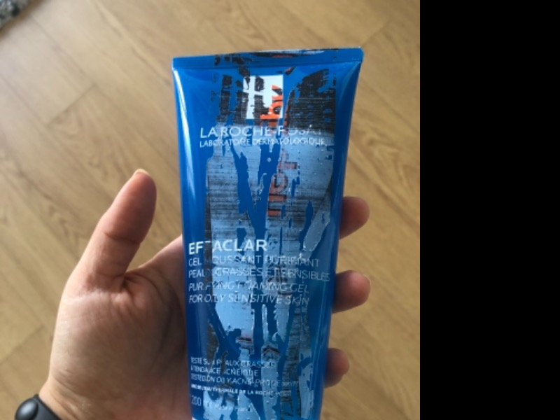 La Roche-Posay Effaclar Yüz Temizleme Jeli Yağlı/Akneye Eğilim Gösteren Ciltler Siyah Nokta Karşıtı 200ml