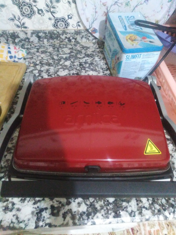 Arnica GH26243 Tostit Maxi Granit Izgaralı Tost Makinesi Kırmızı