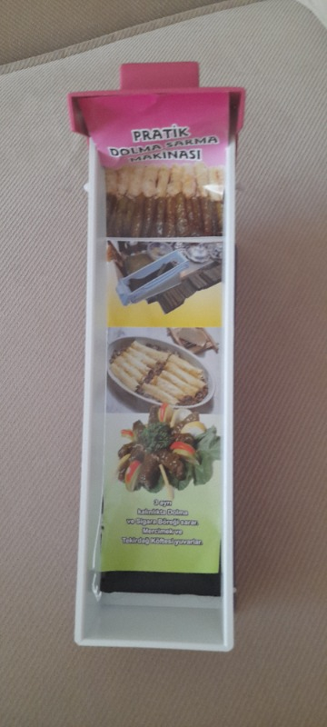 Toptancı Kapında Yaprak Sarma Makinesi