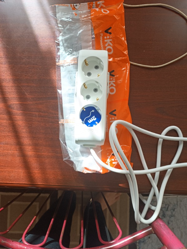 Viko 2 Metre Kablolu Topraklı Çocuk Korumalı Üçlü Priz