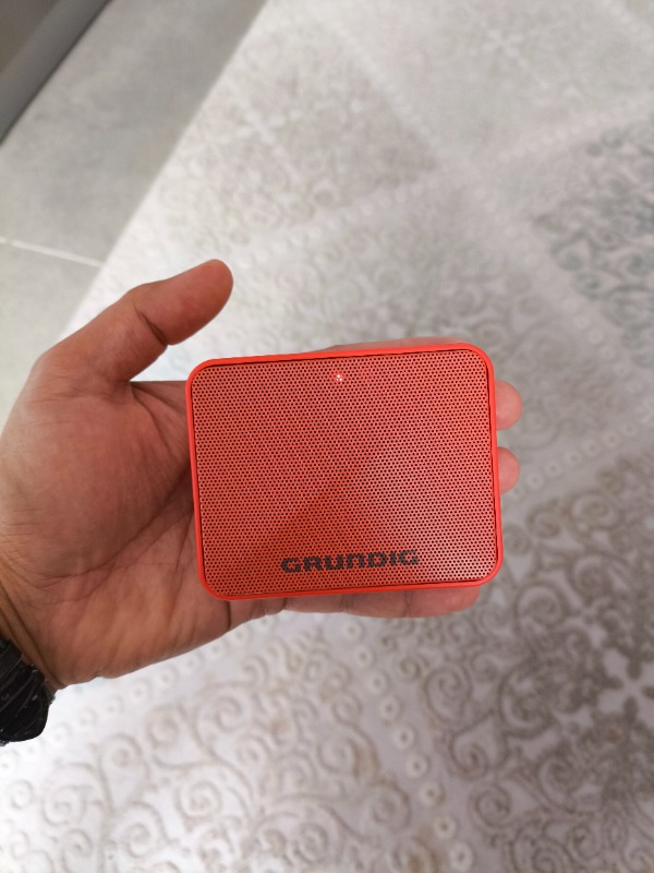 Grundig Solo+ Bluetooth Hoparlör Kırmızı