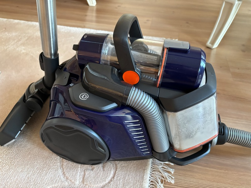 Electrolux EUFC81DB Ultra Flex 650 W Toz Torbasız Elektrikli Süpürge