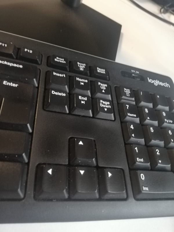 Logitech K270 Tam Boyutlu Kablosuz Türkçe Klavye - Siyah