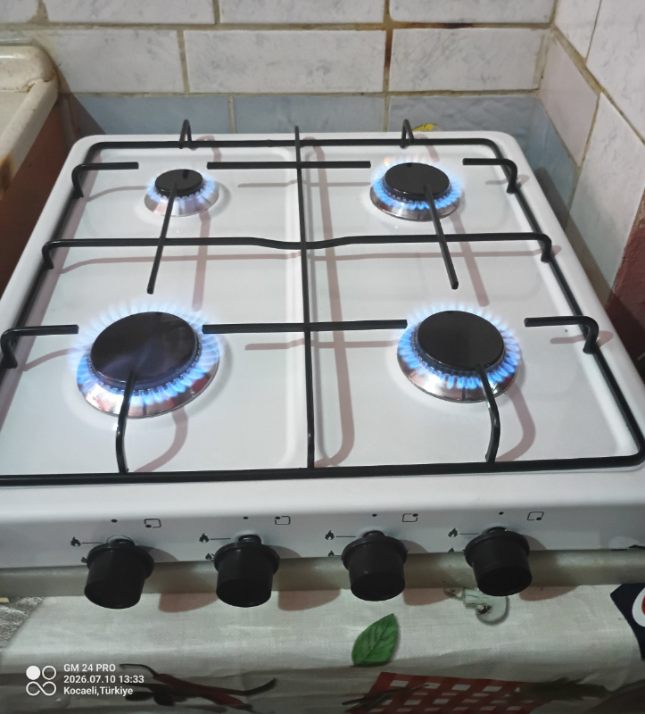 Uğur Katmer Sanayi Beyaz  Emaye Set Üstü 4 Gözlü Ocak Doğalgazlı