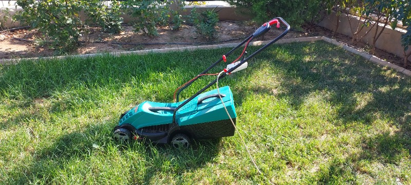 Bosch ARM 32 Çim Biçme Makinesi