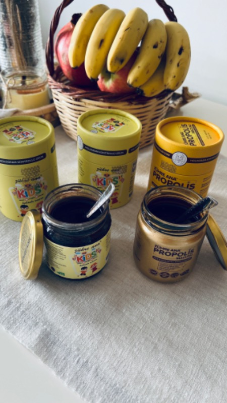Zühre Ana Karadut Özü 670 gr