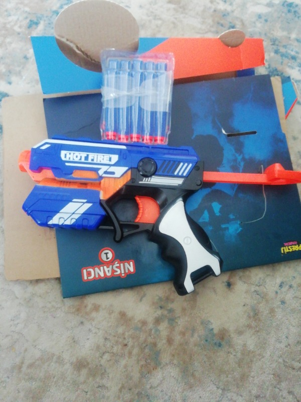 Nerf Tabanca Sünger Mermi Atan ve 10 Sünger Mermi