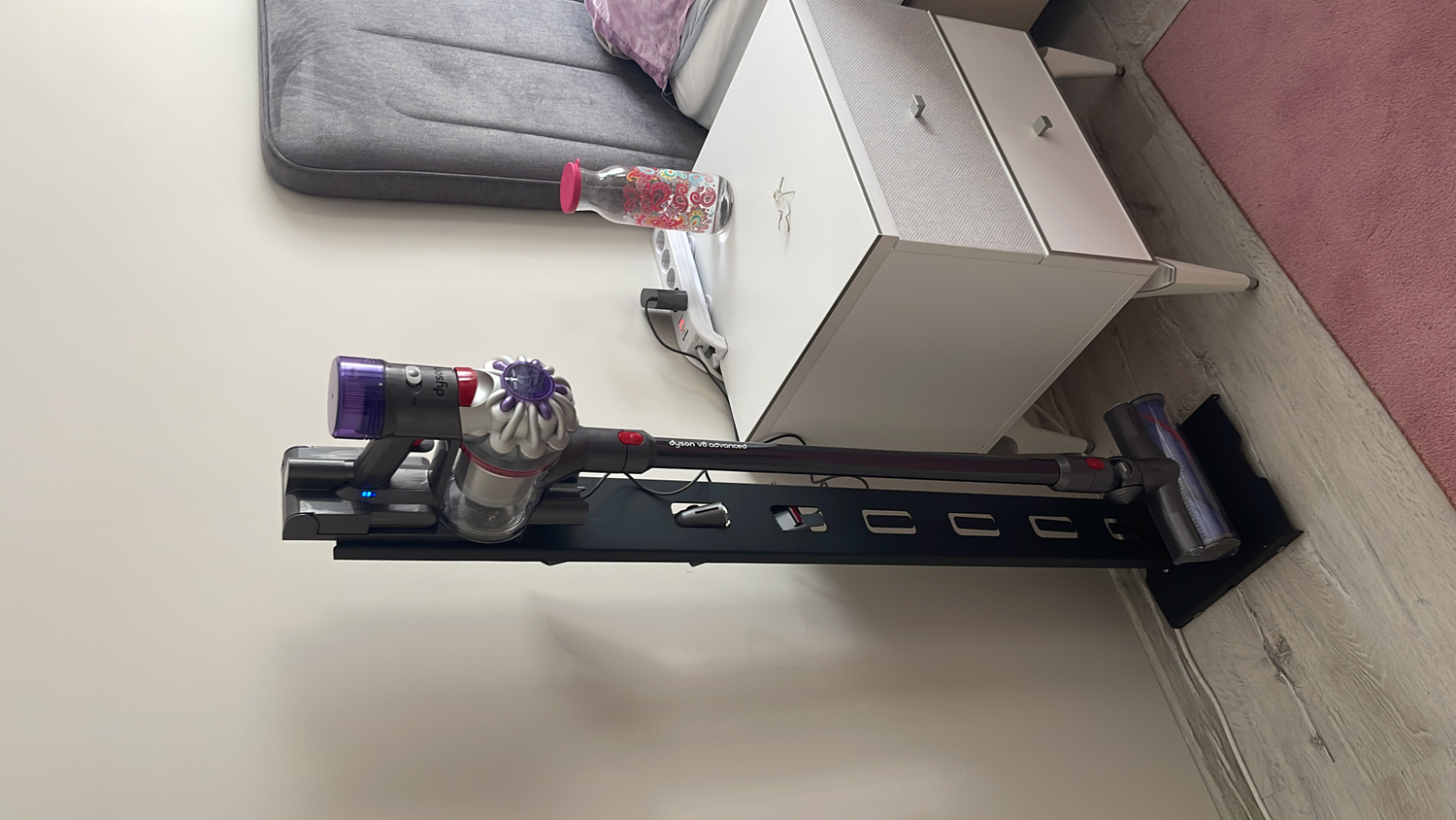 Dyson V8 Advanced Şarjlı Dikey Süpürge - 110W Güçlü, Sessiz, Anti-Tangle Teknolojili Motorbar Başlık